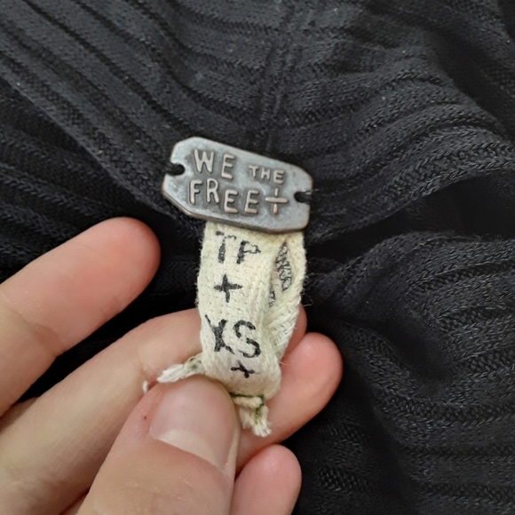 We the Free Lover Ribbed Split Back Black Sweater Womens Sz XS - Picture 10 of 10